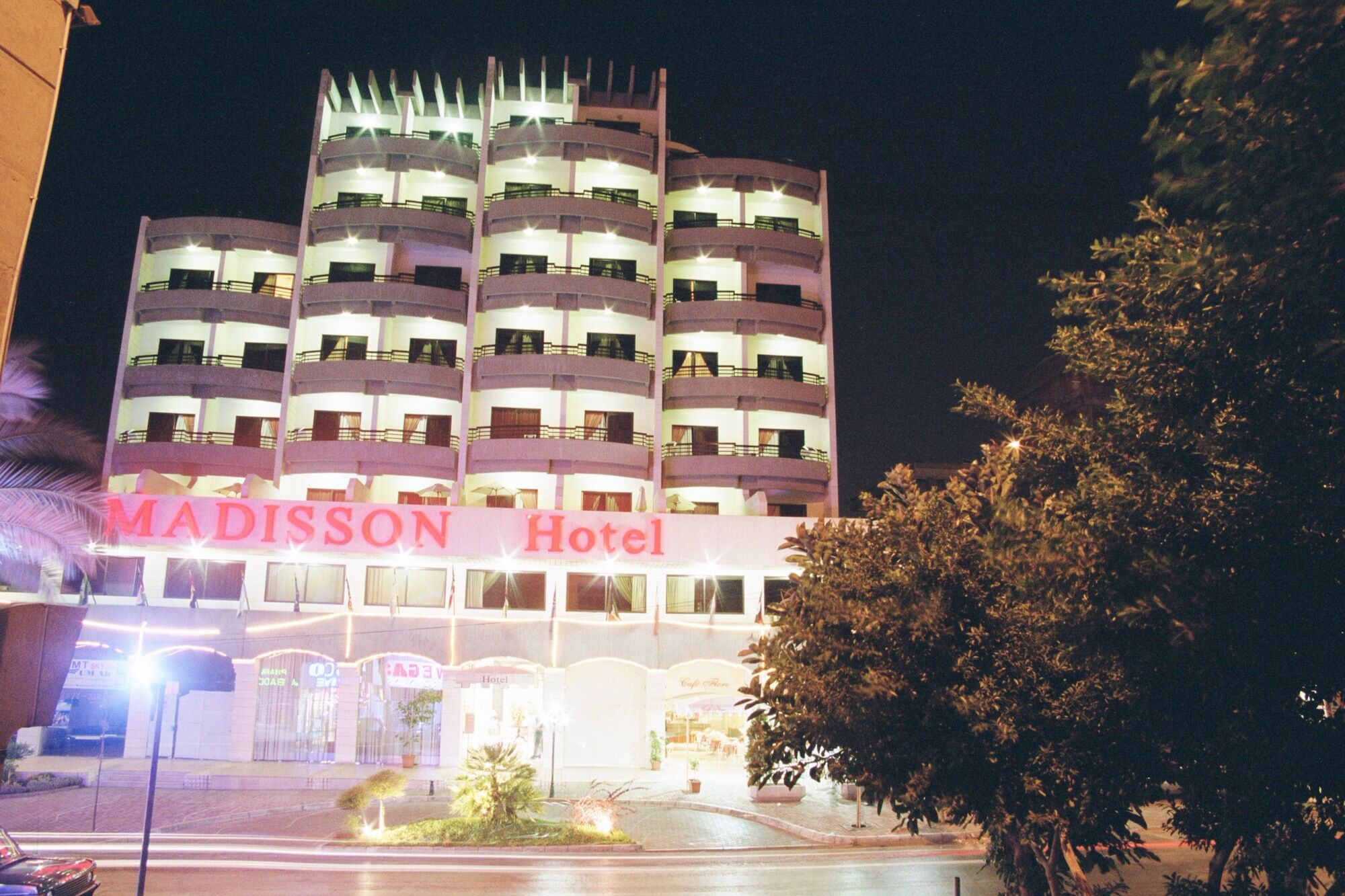 Madisson Hotel Jounieh Exterior photo